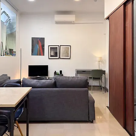Claude Homes Marques Апартаменты *