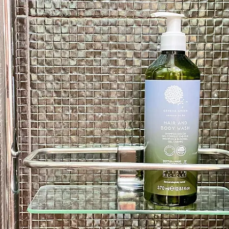 Апартаменти Claude Homes Marques *