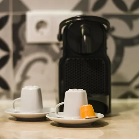 Claude Homes Marques * Лісабон