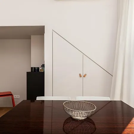 Апартаменти Claude Homes Marques *