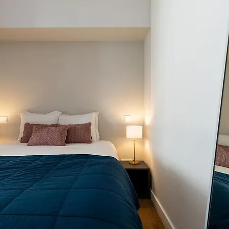 Claude Homes Marques Лісабон